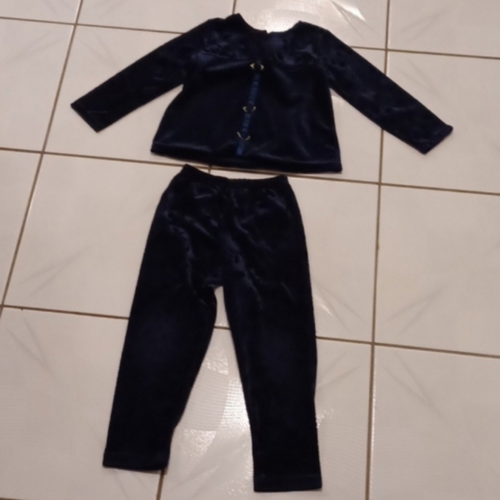 4/$40 Navy Blue Floral Velour 2Pc. Outfit - Size 4 (Girl)